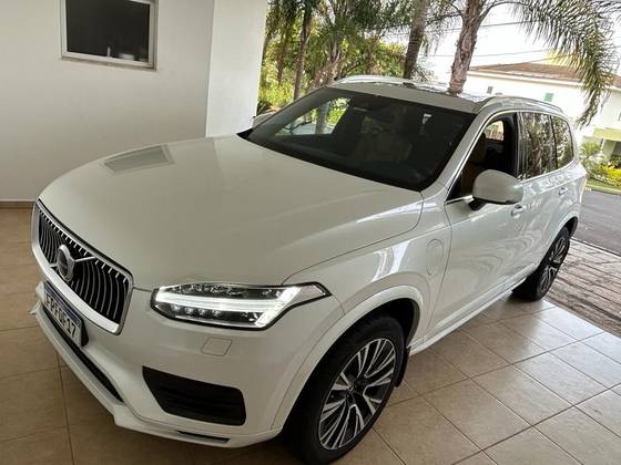 VOLVO XC90 2.0 T8 HYBRID MOMENTUM AWD GEARTRONIC